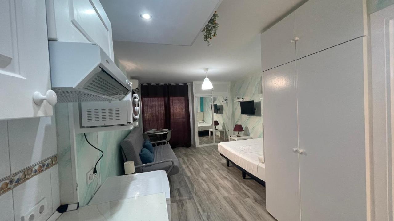Estudio Jupiter Vista Al Mar Benalmadena Exterior photo